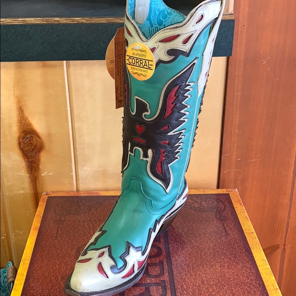 Women’s Corral Handcrafted Boot